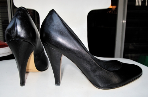 Mollini 'Dana' buffed black heels